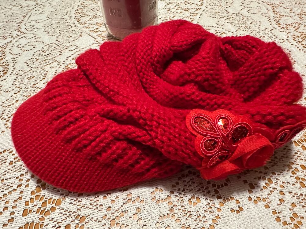 Red Cable Knit Newsboy Hat Visor Brim Beanie Sequin Flower Accent Winter Cap